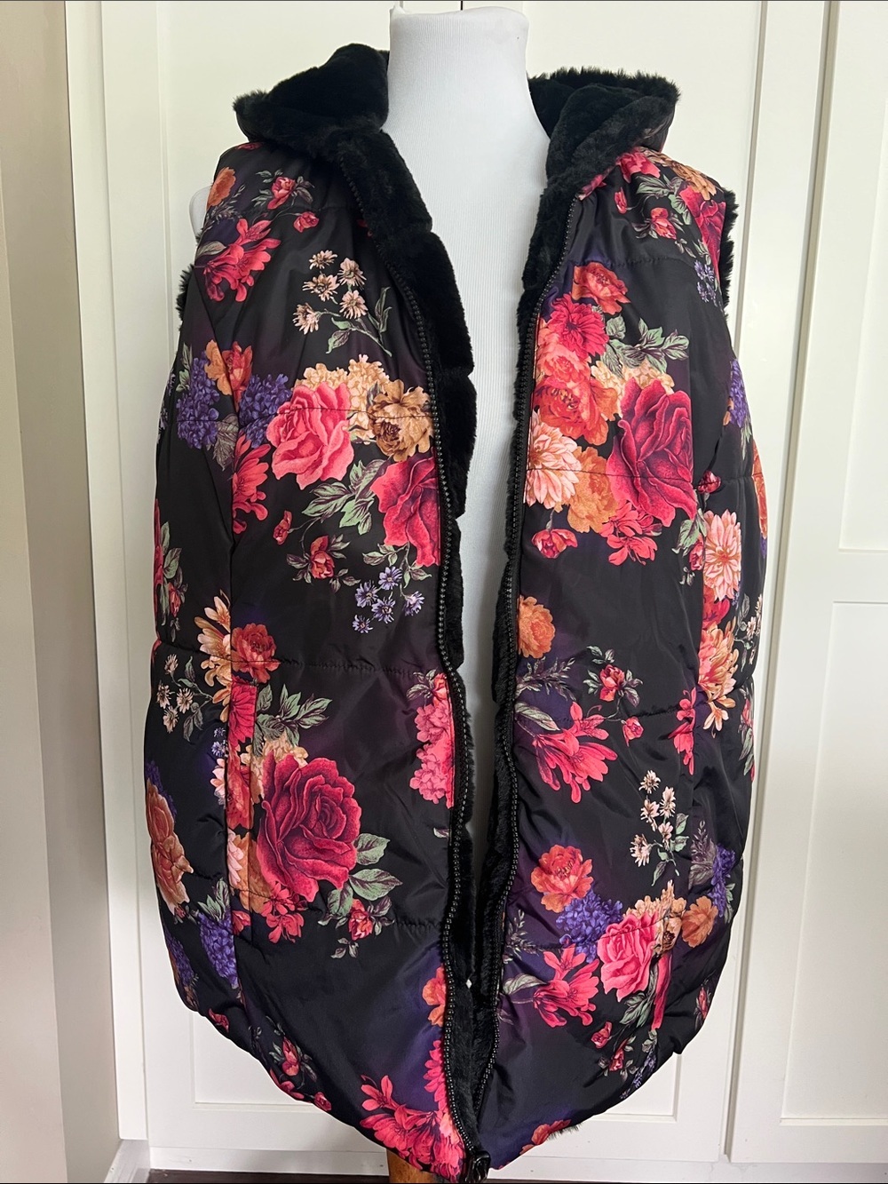 Roaman's Reversible Faux Fur Floral Puffer Vest Hooded Black Multi Size 20W New